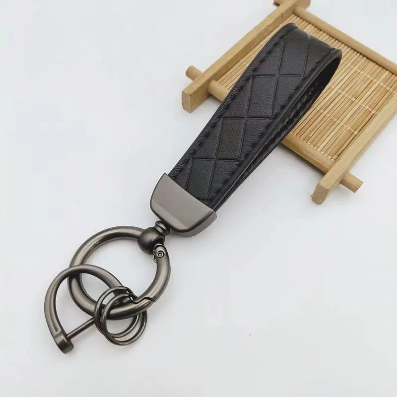 Luxury Faux Leather Car Key Chain Elegant Solid Color DIY Waterproof Car Key Ring Holder Pendant Backpack Keychain Ornament